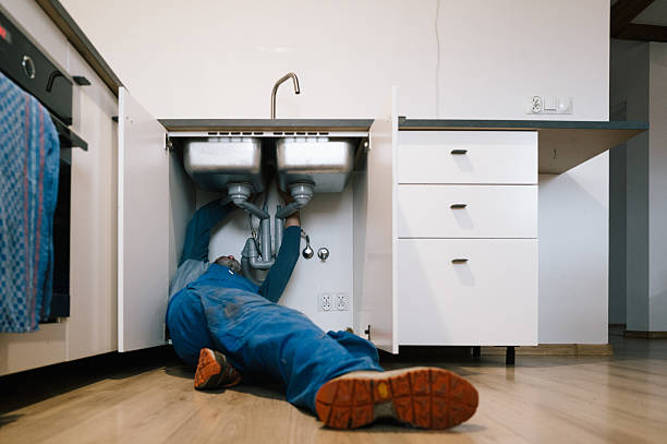 Professional Leak Detection technician working in Cave Spring, GA